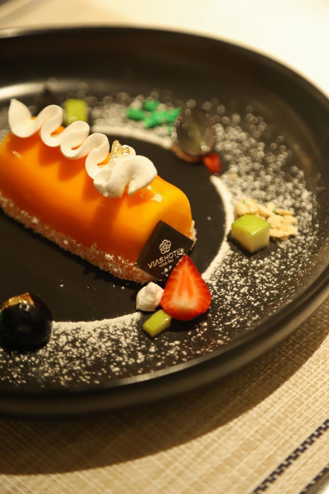 Vias Hotel Vung Tau - Transportation Included Exterior foto A pastry from the Mandarin Oriental